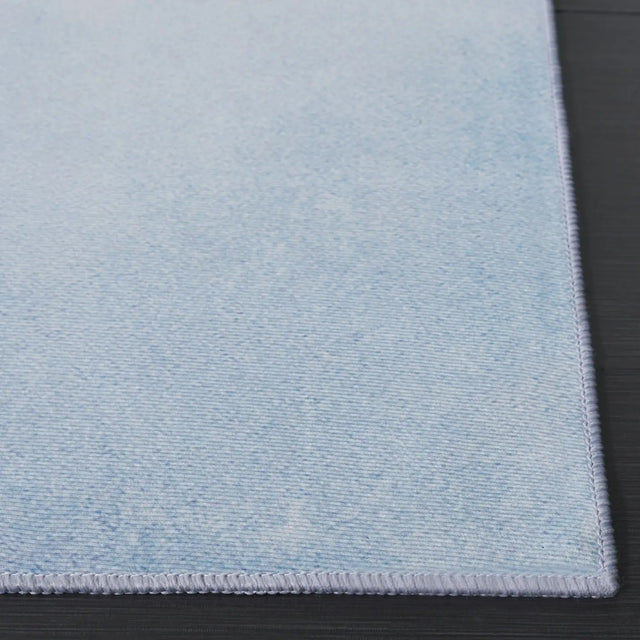 Safavieh Tacoma 4'-0" x 6'-0" Rug in Ivory / Blue