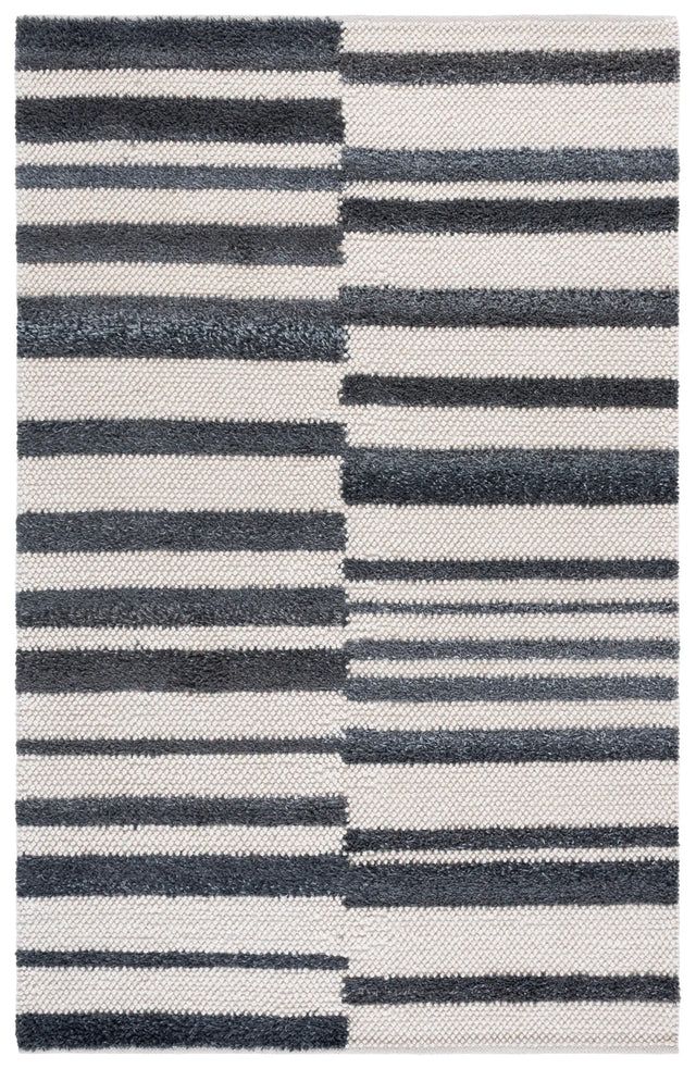 Safavieh Natura 4'-0" x 6'-0" Rug in Dark Grey / Ivory