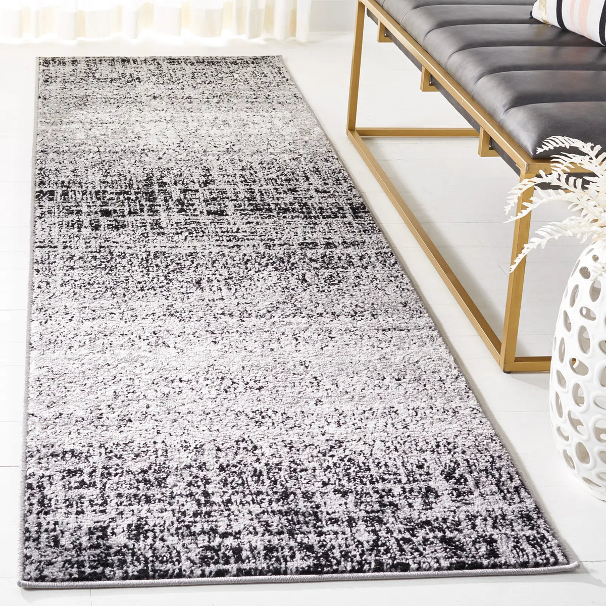 Safavieh Adirondack 2'-6" x 10'-0" Rug in Silver / Black