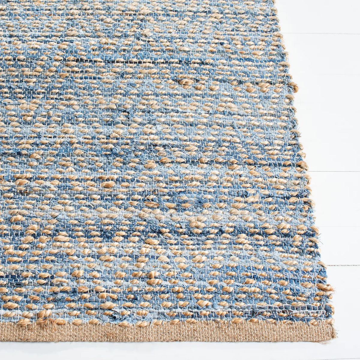 Safavieh Cape Cod 4'-0" x 6'-0" Rug in Natural / Blue