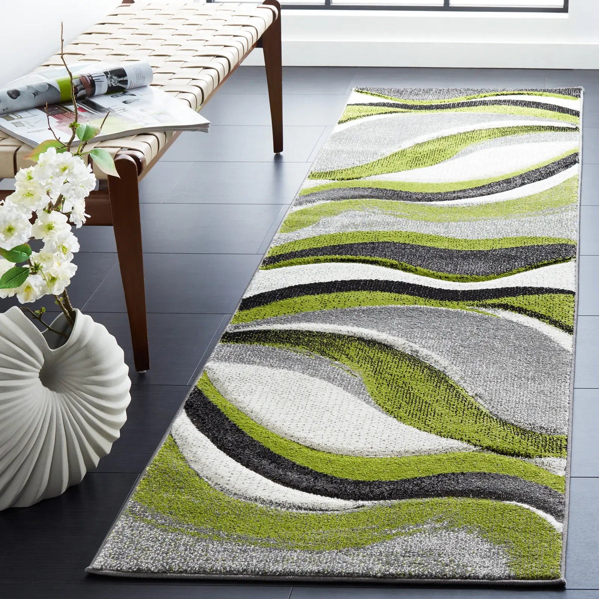 Safavieh Hollywood 2'-3" x 10'-0" Rug in Grey / Green