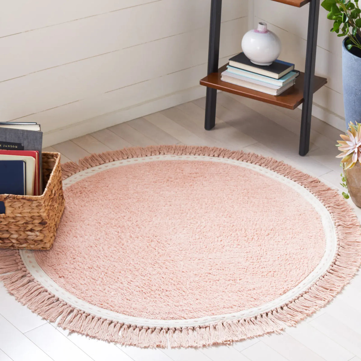 Safavieh Easy Care 3'-0" x 3'-0" Rug in Pink / Ivory