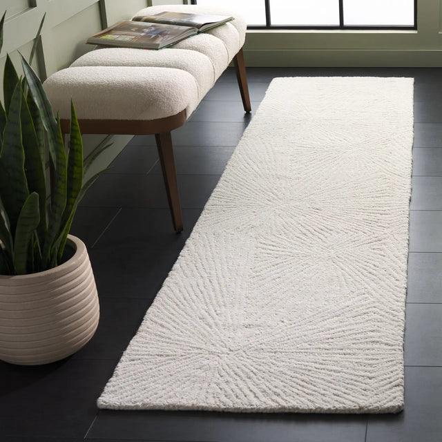 Safavieh Ebony 2'-3" x 9'-0" Rug in Ivory
