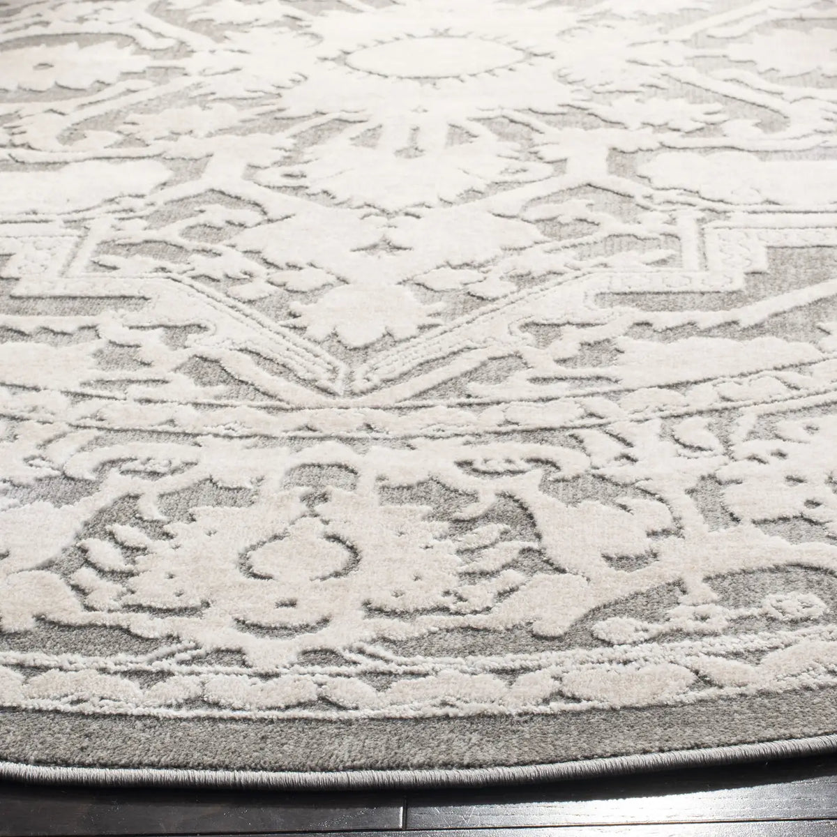 Safavieh Reflection 6'-7" x 6'-7" Rug in Dark Grey / Cream