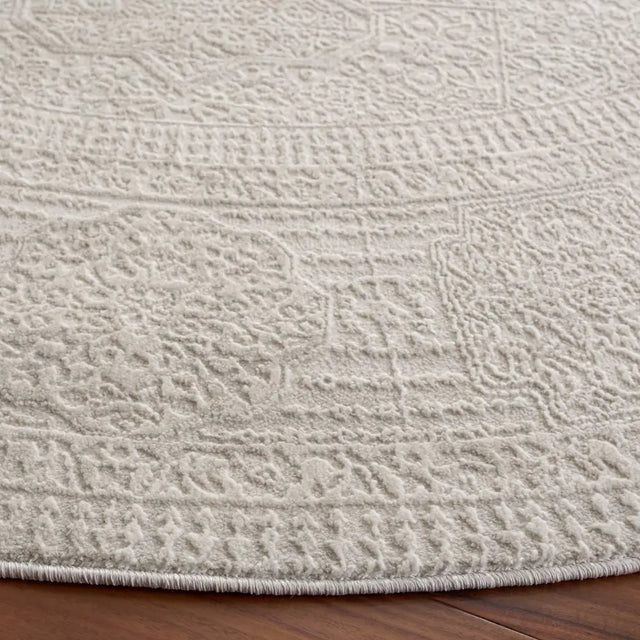 Safavieh Reflection 6'-7" x 6'-7" Rug in Ivory / White