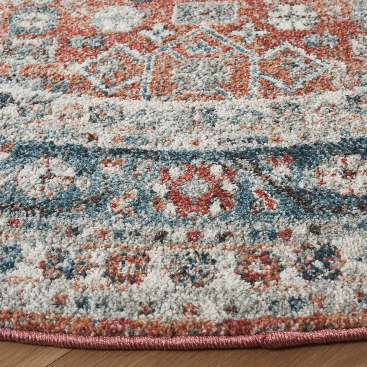 Safavieh Vintage Tabriz 6'-7" x 6'-7" Rug in Rust / Blue