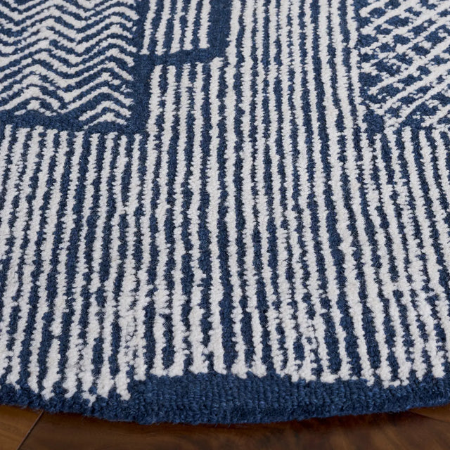 Safavieh Abstract 6'-0" x 6'-0" Rug in Ivory / Navy