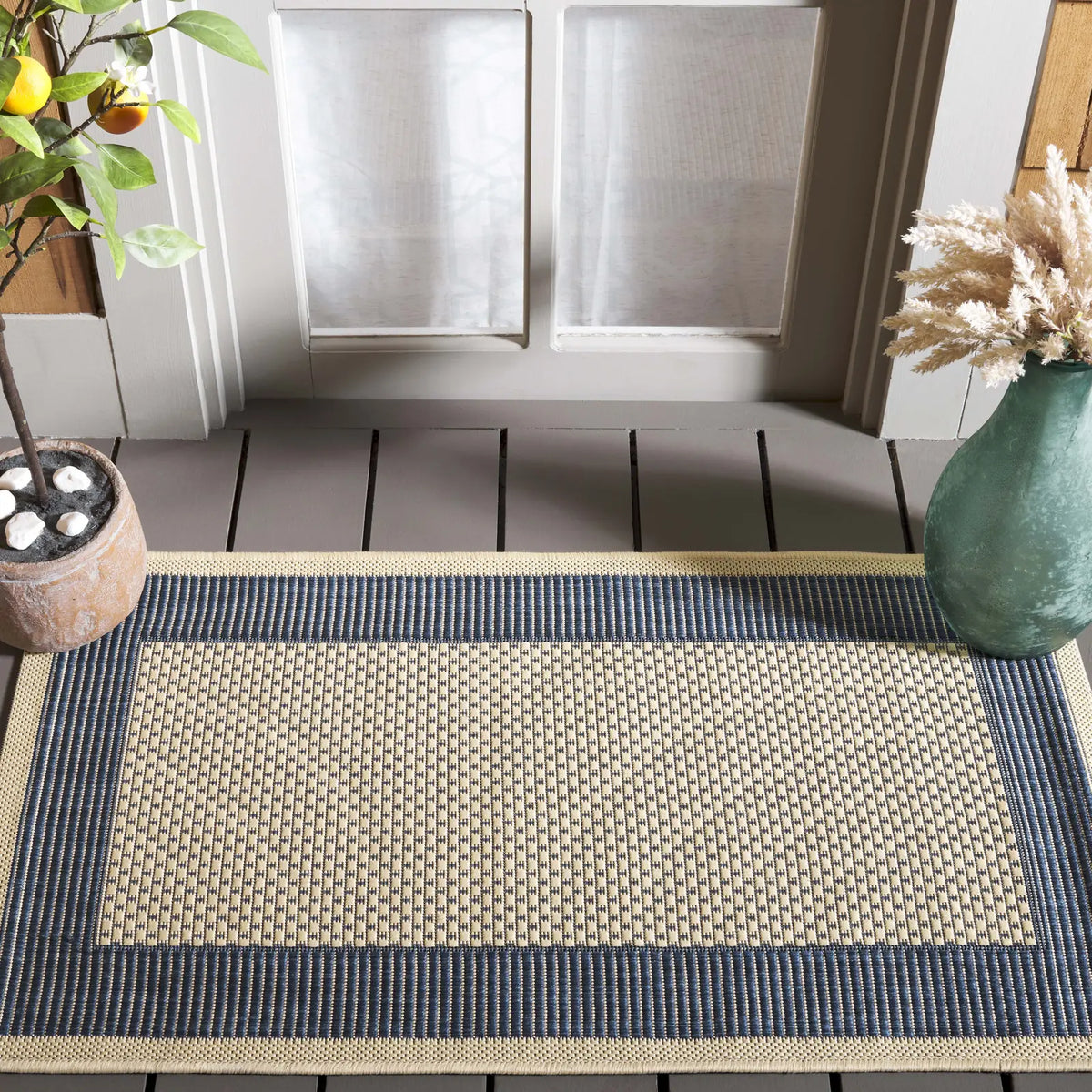 Safavieh Courtyard 2'-0" x 3'-7" Rug in Beige / Navy