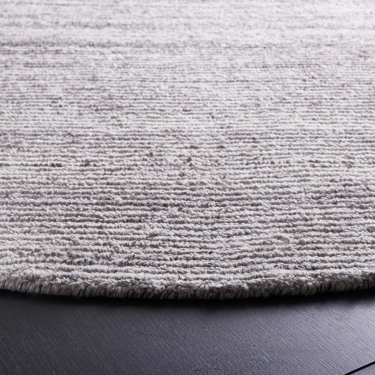 Safavieh Mirage 6'-0" x 6'-0" Rug in Grey / Ivory