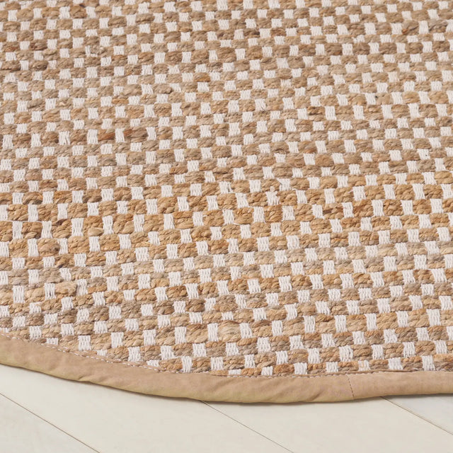 Safavieh Montauk 6'-0" x 6'-0" Rug in Natural / Yellow