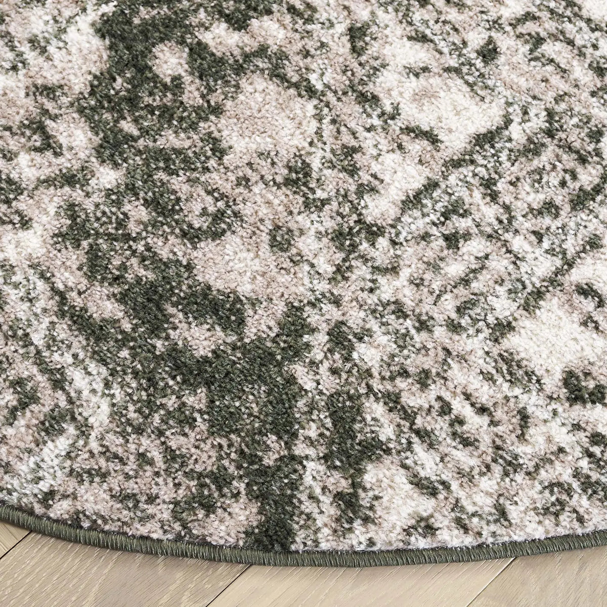 Safavieh Adirondack 6'-0" x 6'-0" Rug in Dark Green / Ivory