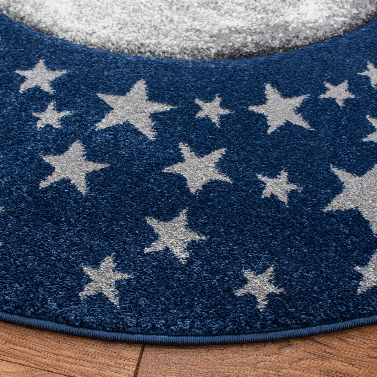 Safavieh Carousel Kids 100 5'-3" x 5'-3" Rug in Navy / Grey