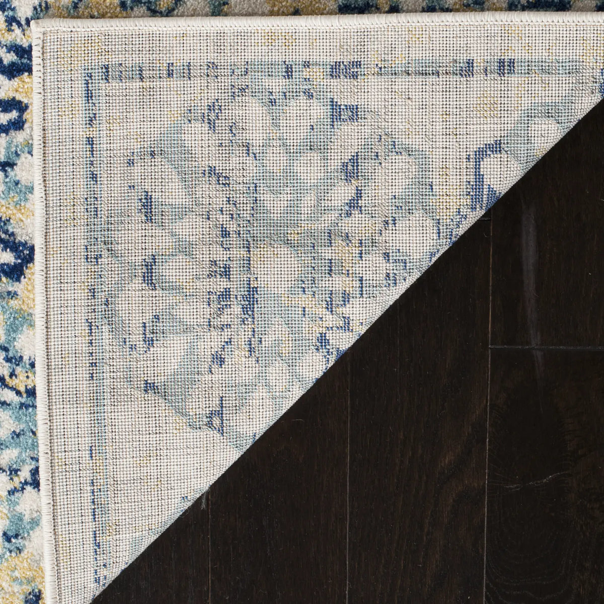 Safavieh Evoke 5'-3" x 7'-6" Rug in Ivory / Blue