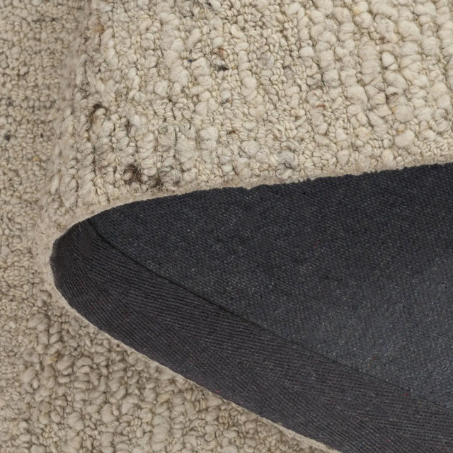 Safavieh Natura 4'-0" x 6'-0" Rug in Beige