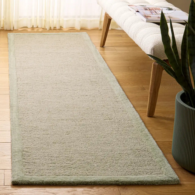Safavieh Ebony 2'-3" x 8'-0" Rug in Green