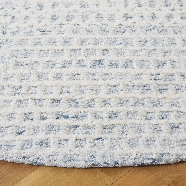 Safavieh Ebony 6'-0" x 6'-0" Rug in Ivory / Blue