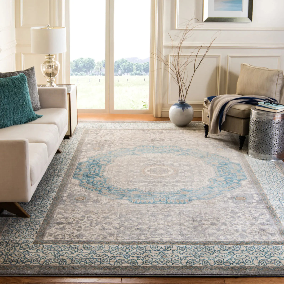 Safavieh Sofia 10'-0" x 14'-0" Rug in Light Grey / Blue