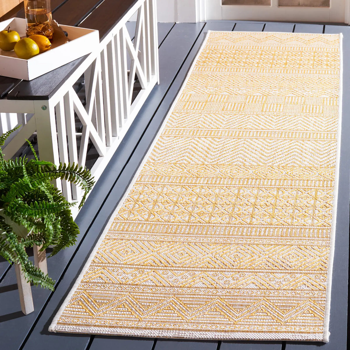 Safavieh Courtyard 2'-3" x 8'-0" Rug in Beige / Gold