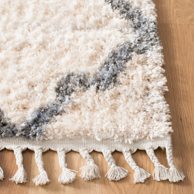 Safavieh Berber Fringe Shag 5'-3" x 7'-6" Rug in Cream / Grey
