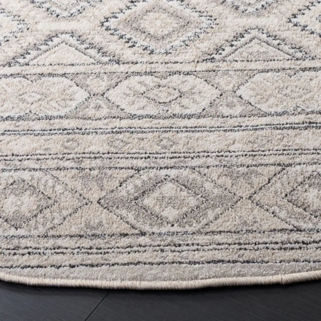Safavieh Grove 6'-7" x 6'-7" Rug in Ivory / Light Beige