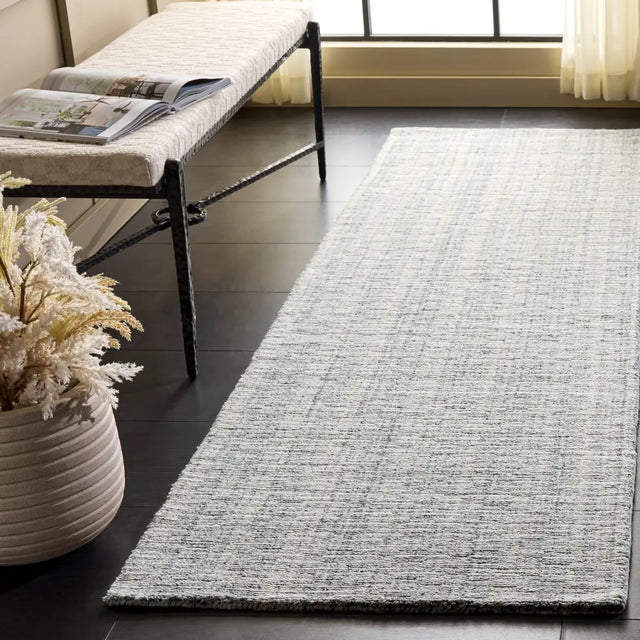 Safavieh Mirage 2'-3" x 8'-0" Rug in Silver / Ivory