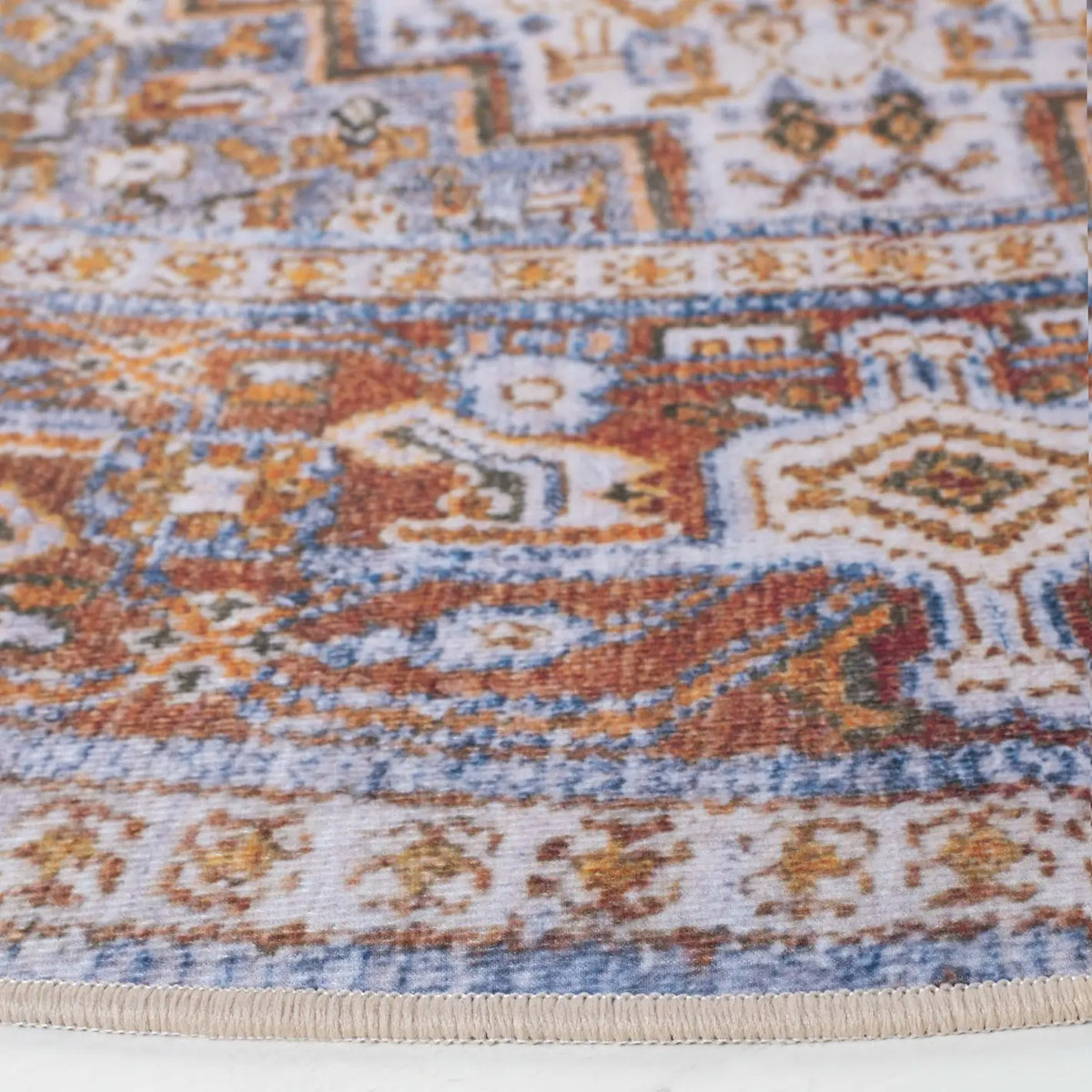 Safavieh Tucson 6'-0" x 6'-0" Rug in Beige / Rust