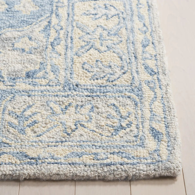 Safavieh Metro 4'-0" x 6'-0" Rug in Blue / Ivory