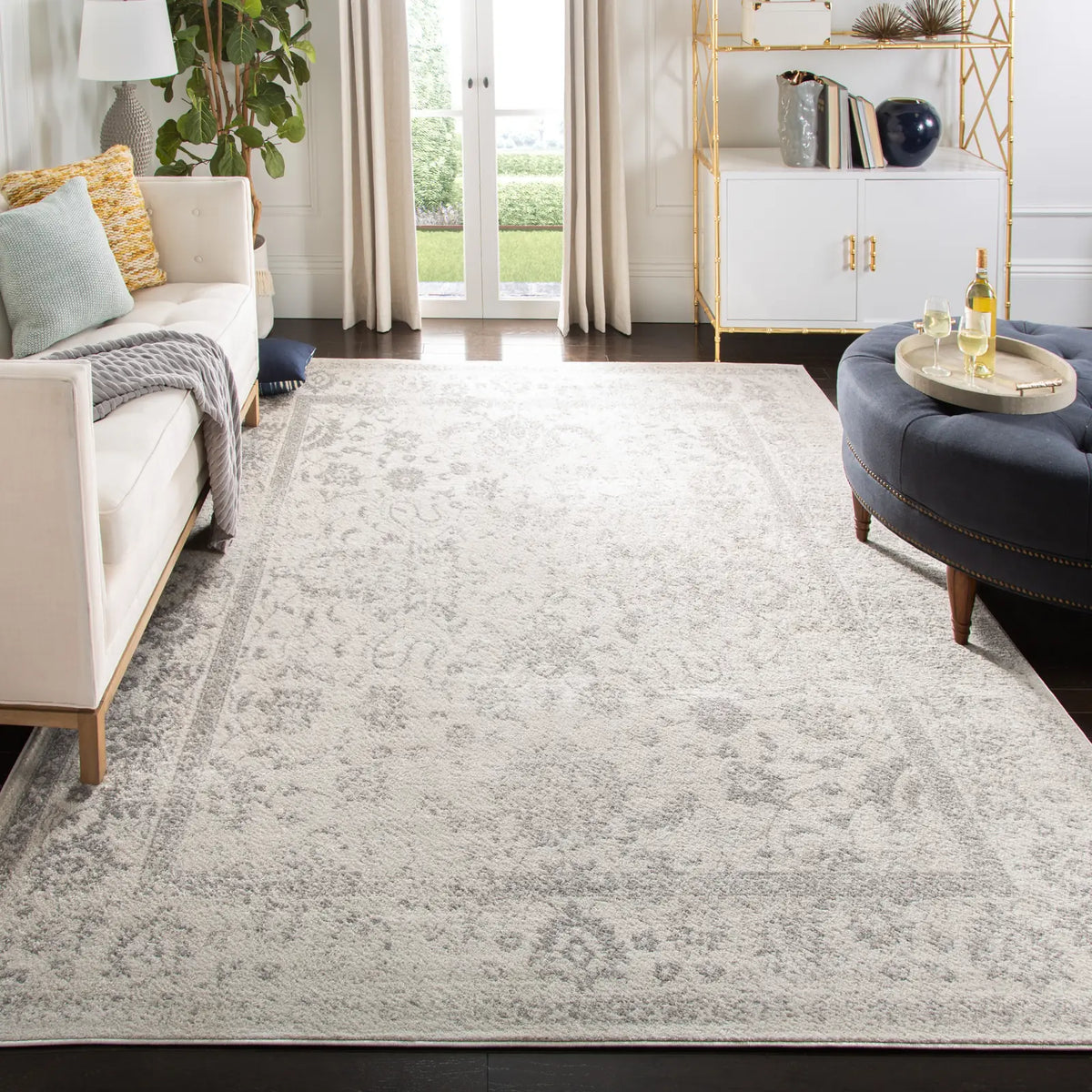 Safavieh Adirondack 10'-0" x 14'-0" Rug in Ivory / Silver
