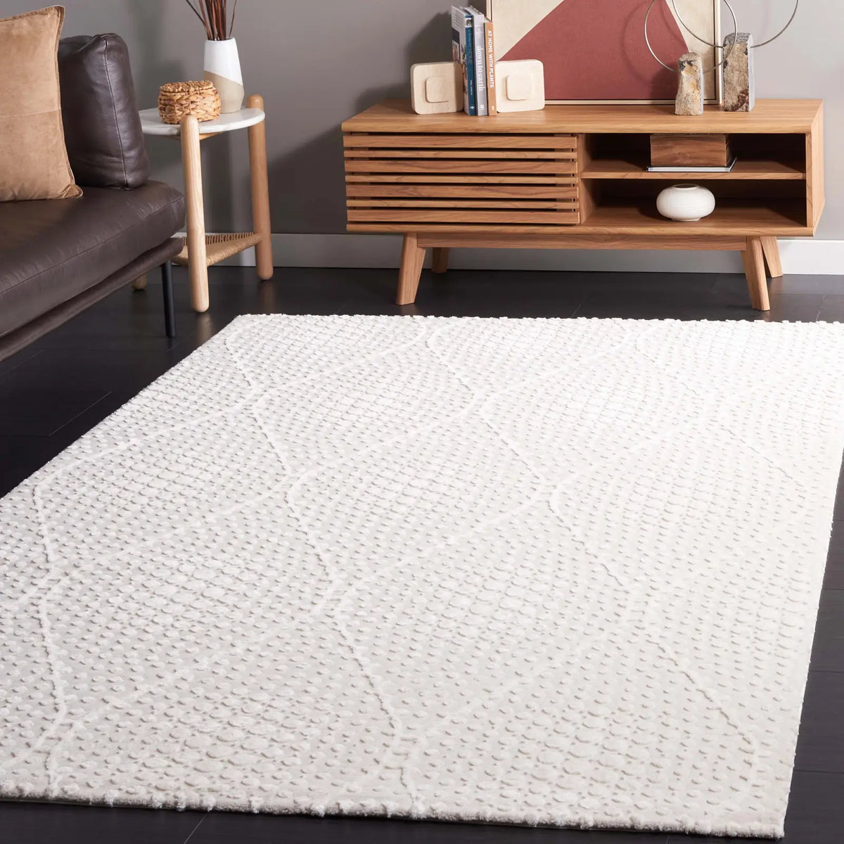 Safavieh Revive 4'-0" x 6'-0" Rug in Ivory