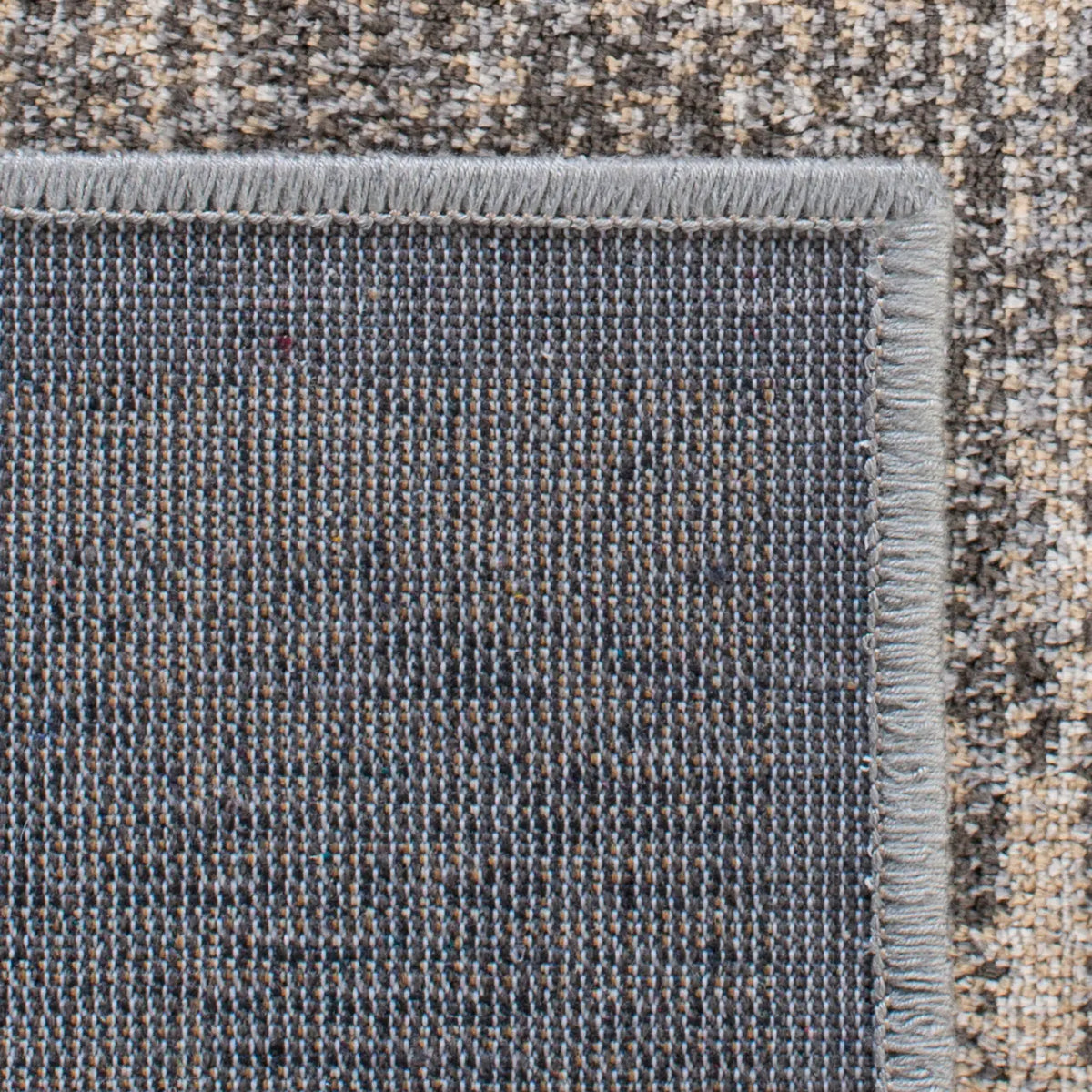 Safavieh Atlas 4'-0" x 6'-0" Rug in Charcoal / Grey