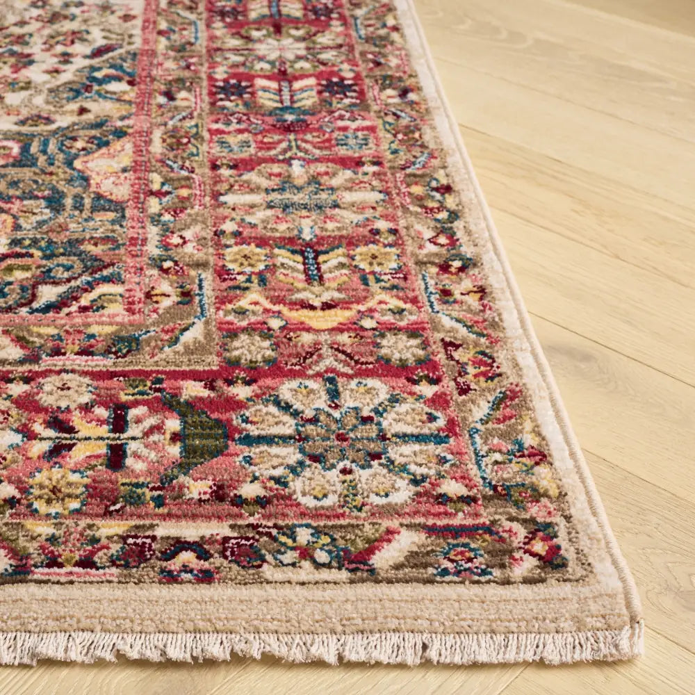 Safavieh Kashan 5'-1" x 7'-5" Rug in Ivory / Blue