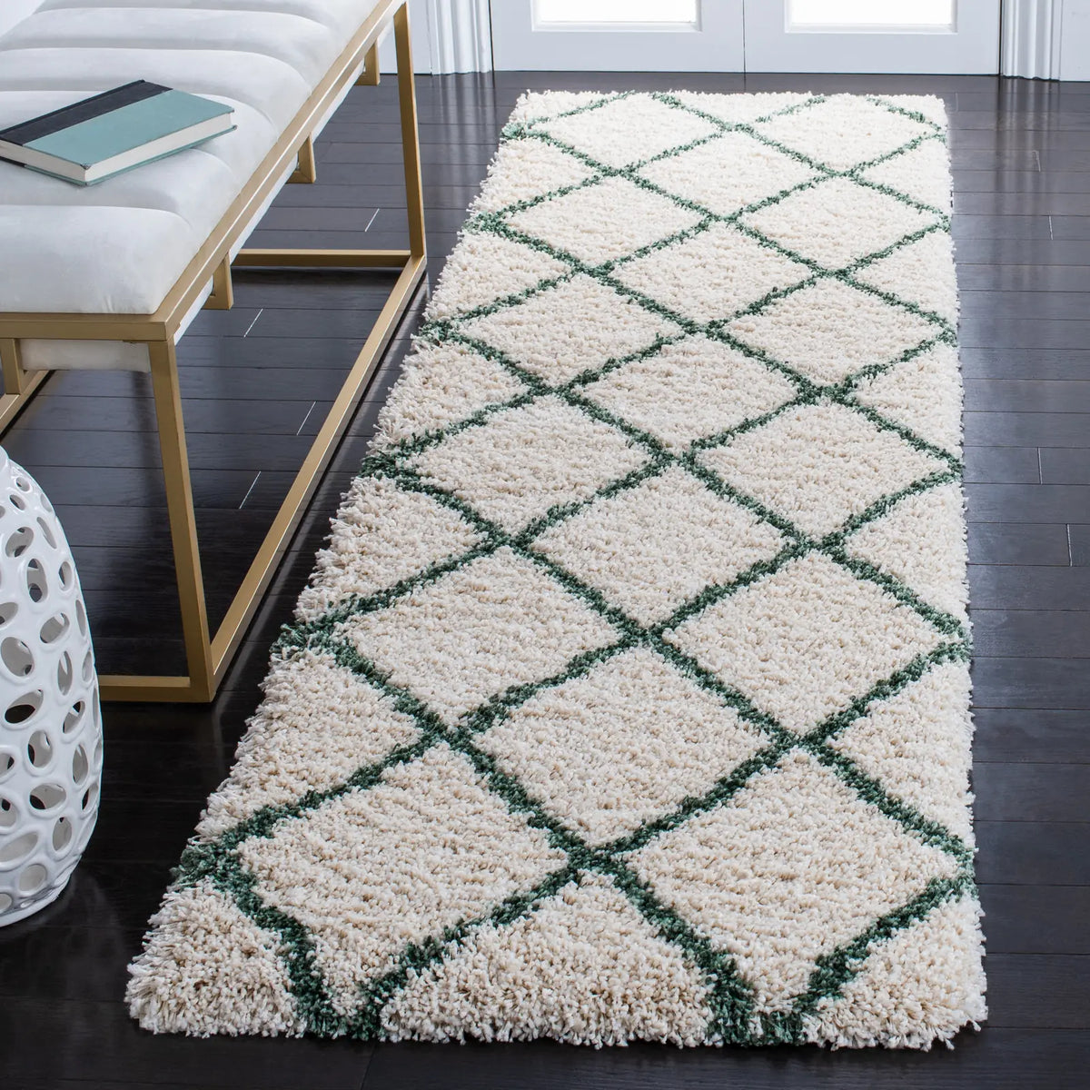 Safavieh Hudson Shag 2'-3" x 8'-0" Rug in Ivory / Green