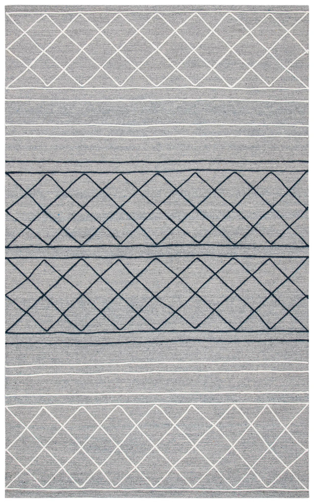 Safavieh Striped Kilim 4'-0" x 6'-0" Rug in Silver / Grey