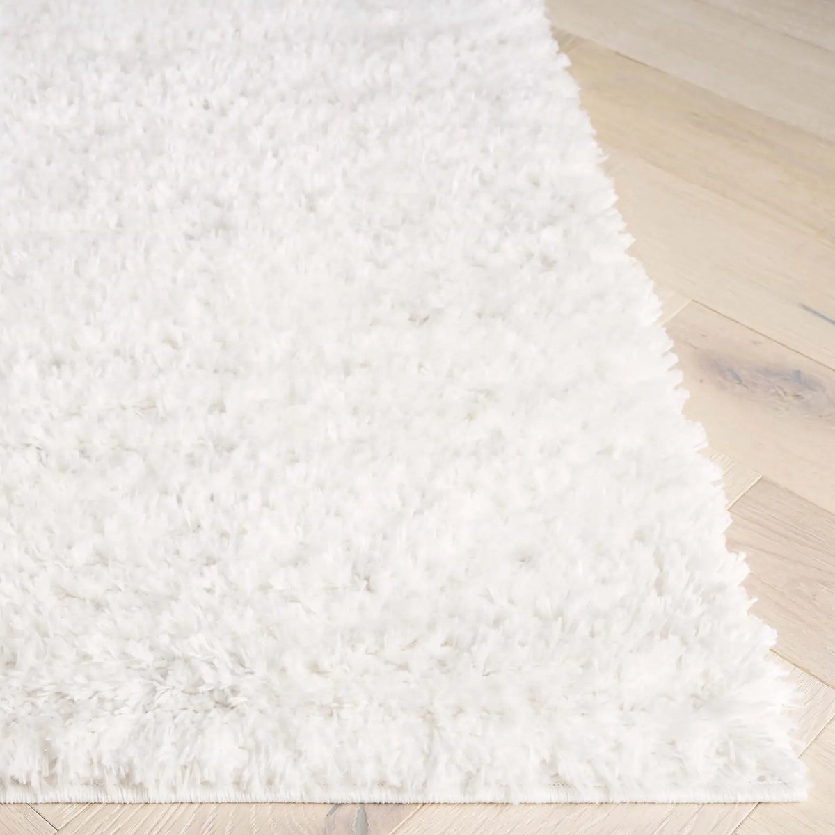 Safavieh Tahoe Shag 4'-0" x 6'-0" Rug in Ivory / Taupe