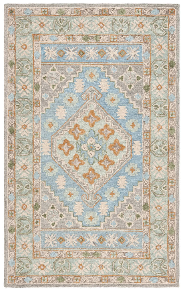 Safavieh Heritage 4'-0" x 6'-0" Rug in Green / Ivory