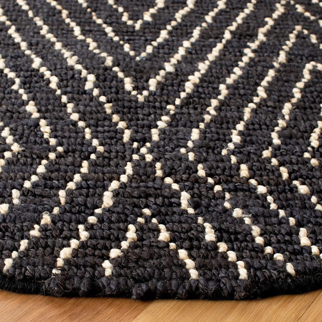 Safavieh Bohemian 6'-0" x 6'-0" Rug in Black / Ivory
