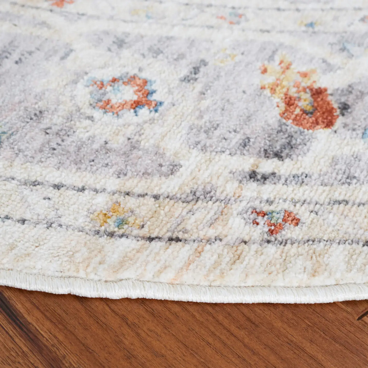 Safavieh Olympia 6'-0" x 6'-0" Rug in Grey / Ivory