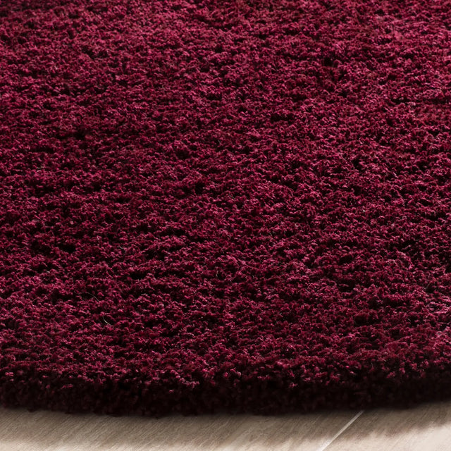 Safavieh Sgl-Laguna Shag 5'-3" x 5'-3" Rug in Maroon