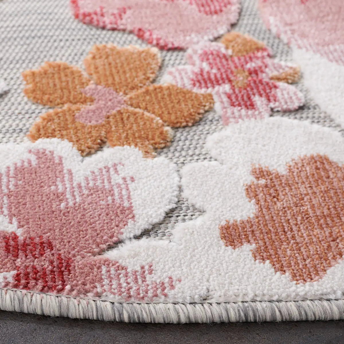 Safavieh Cabana 6'-5" x 6'-5" Rug in Grey / Rose