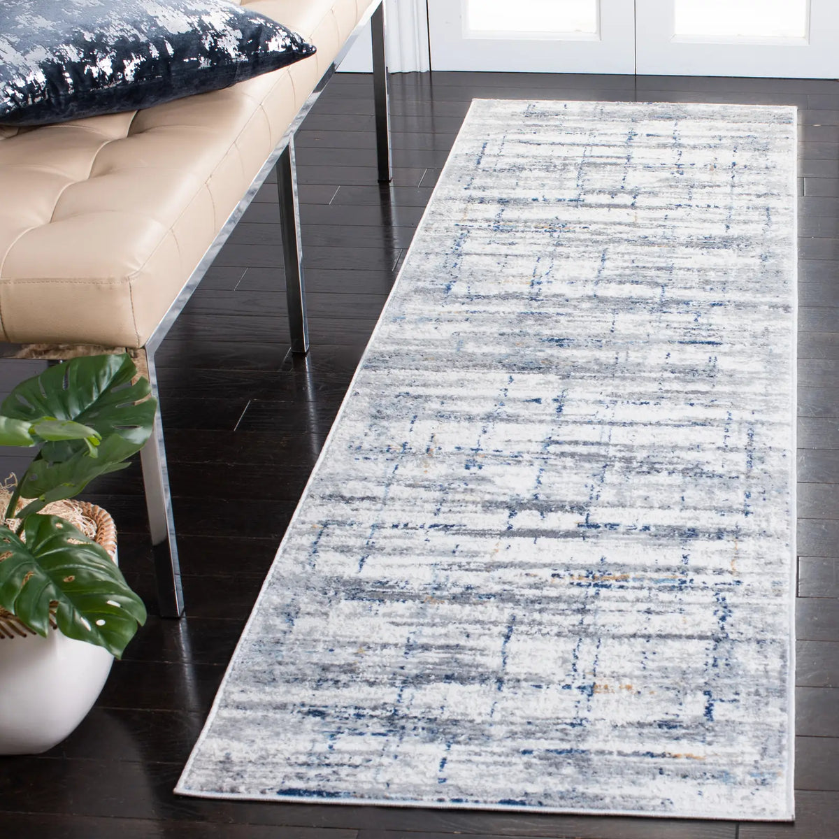 Safavieh Amelia 2'-3" x 8'-0" Rug in Grey / Blue
