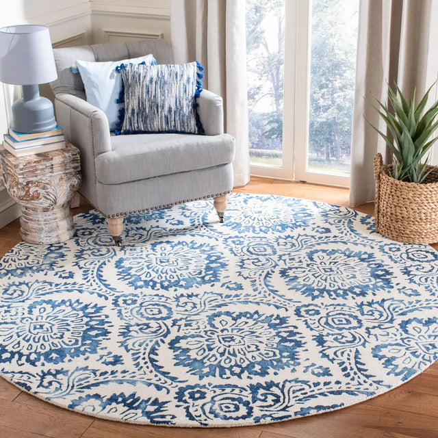 Safavieh Dip Dye 7'-0" x 7'-0" Rug in Blue / Ivory