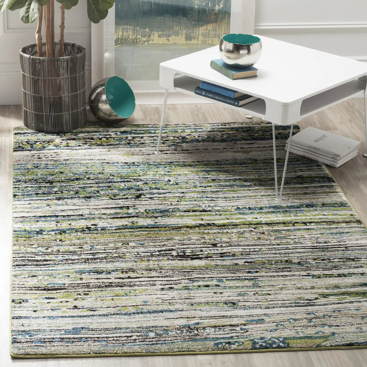 Safavieh Porcello 4'-0" x 6'-0" Rug in Cream / Green