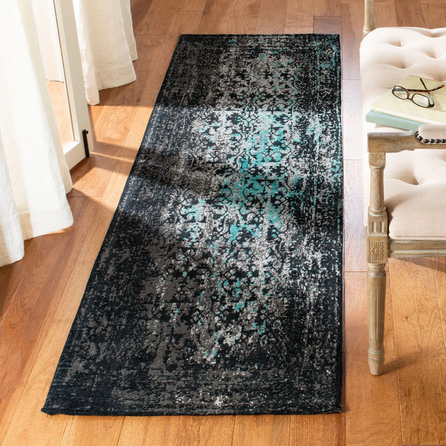 Safavieh Classic Vintage 2'-3" x 8'-0" Rug in Navy / Teal
