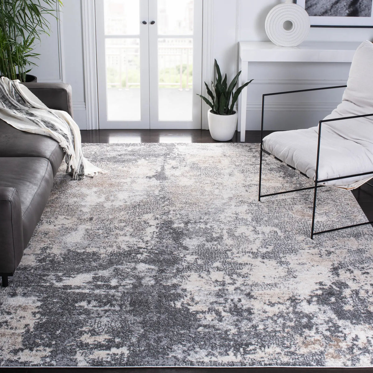 Safavieh Aston 10'-0" x 14'-0" Rug in Light Grey / Grey