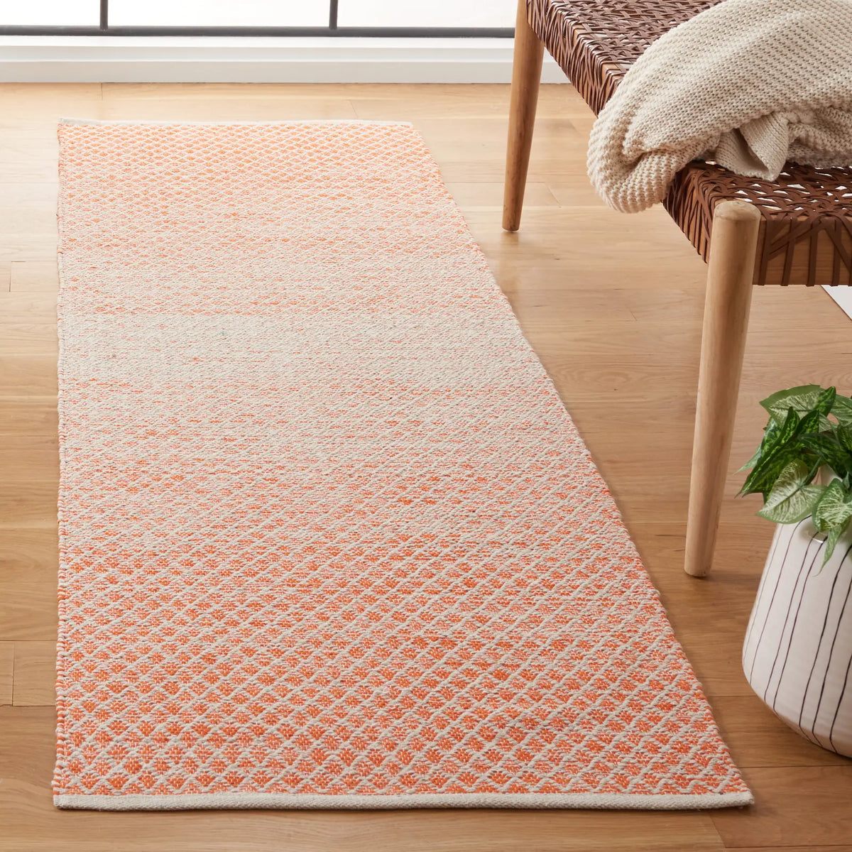Safavieh Montauk 2'-3" x 11'-0" Rug in Orange / Ivory