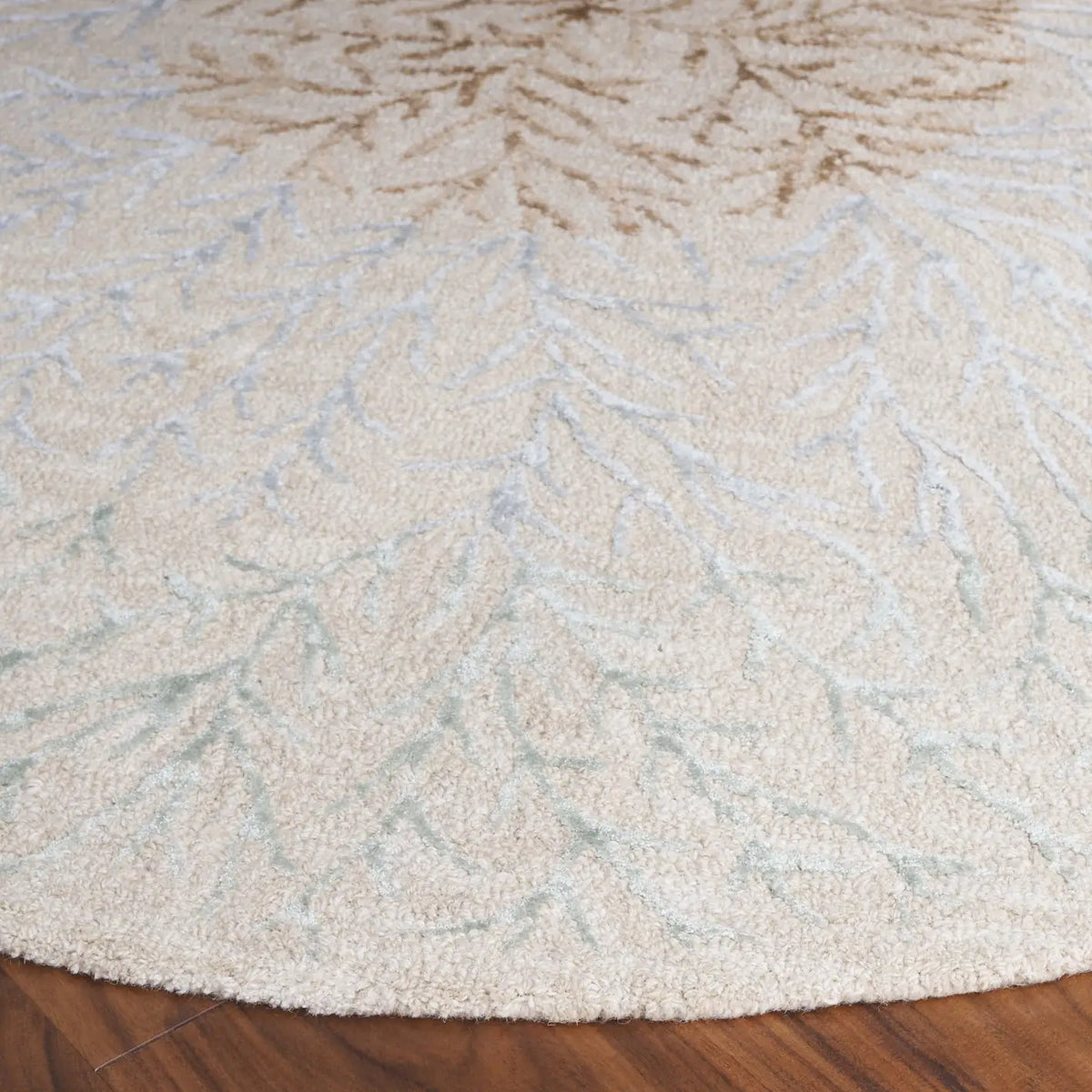 Safavieh Soho 6'-0" x 6'-0" Rug in Beige / Grey