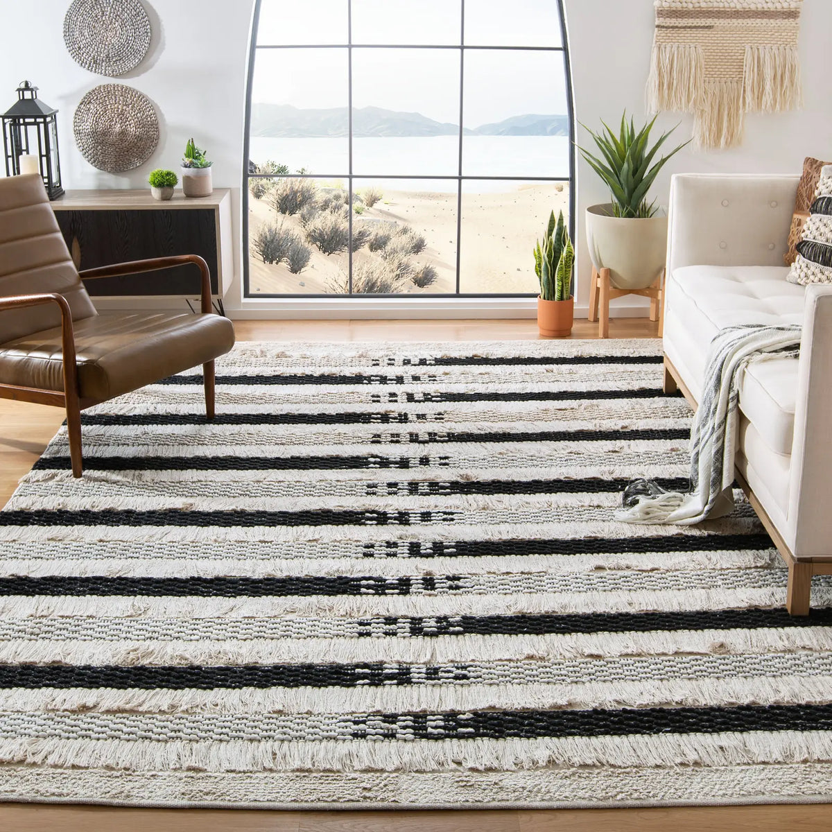 Safavieh Natura 10'-0" x 14'-0" Rug in Ivory / Black