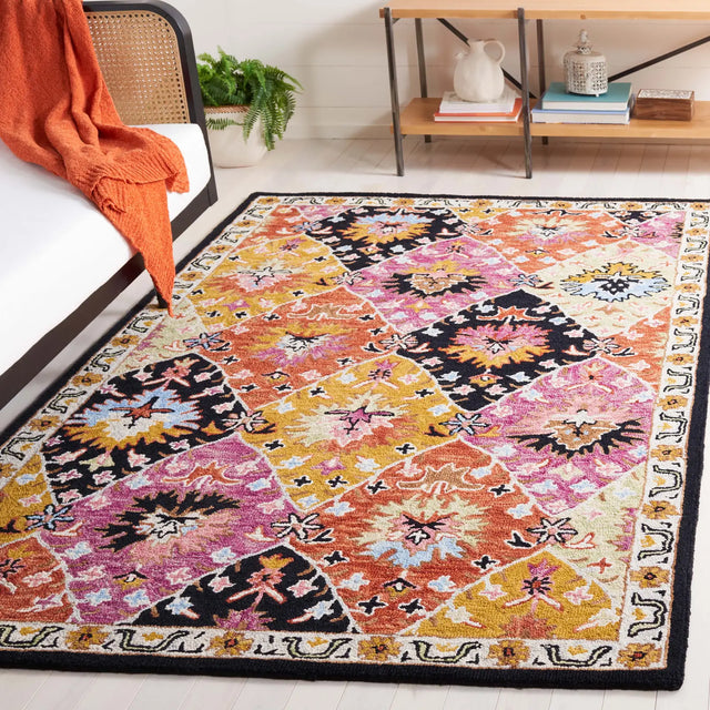 Safavieh Aspen 4'-0" x 6'-0" Rug in Black / Pink