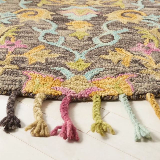 Safavieh Blossom 6'-0" x 6'-0" Rug in Charcoal / Multi