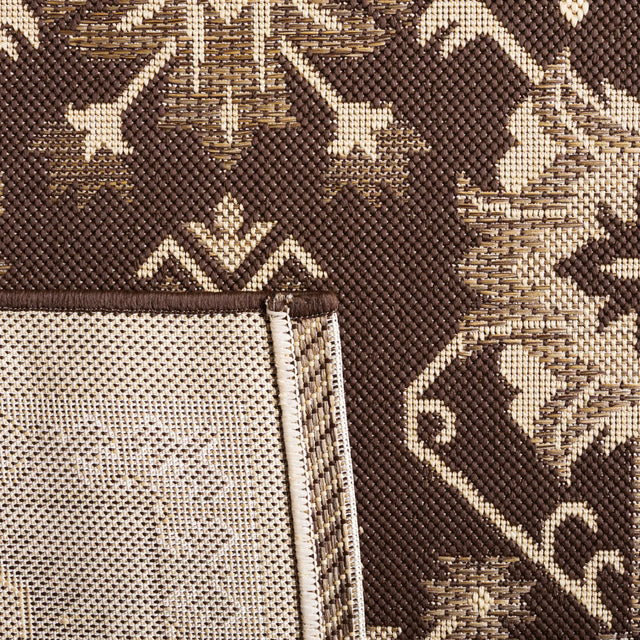Safavieh Courtyard 5'-3" x 7'-7" Rug in Chocolate / Cream